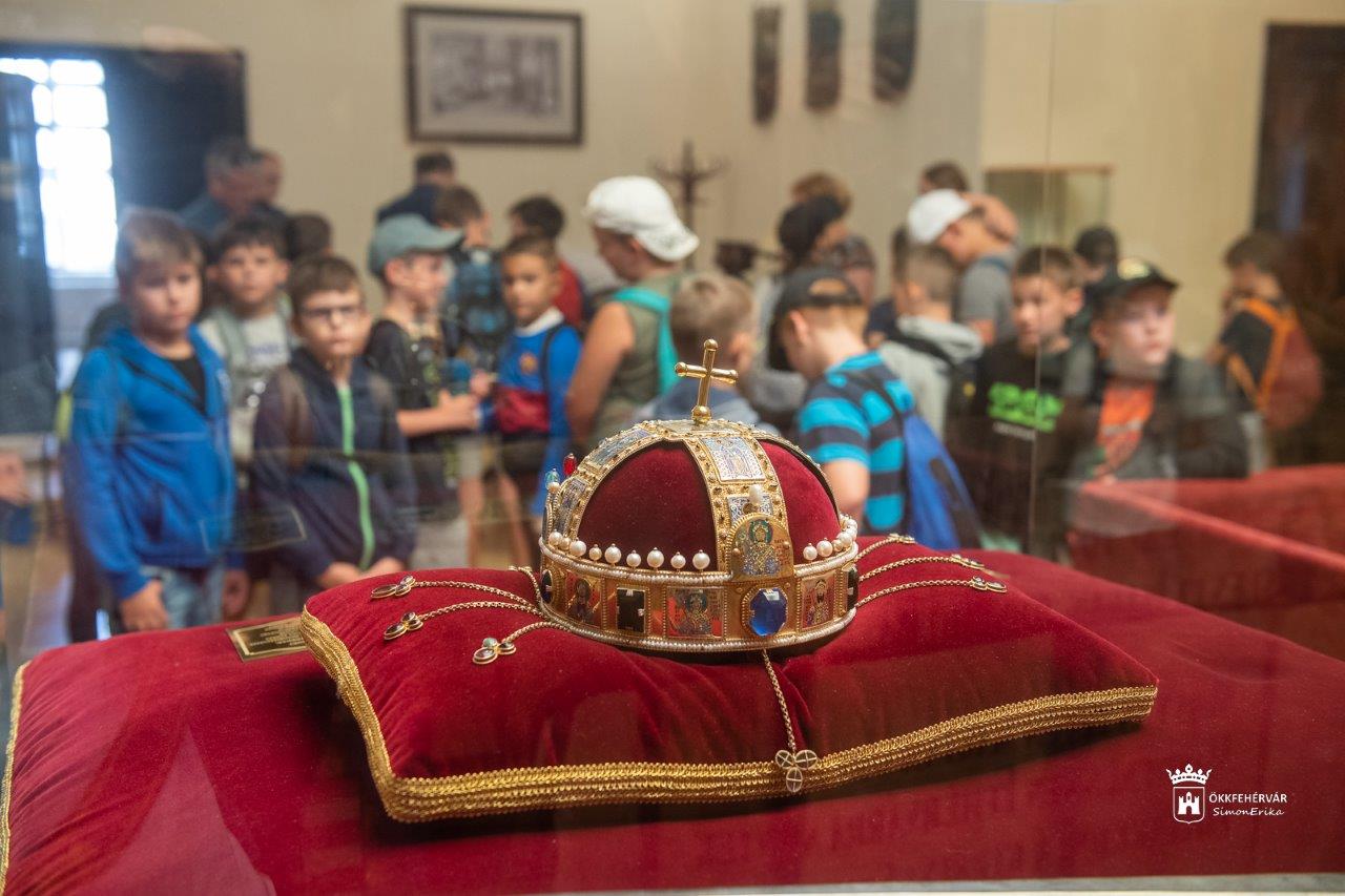 Minecraft táboros gyerekek látogattak a Városházára