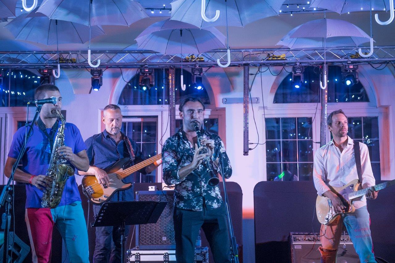 Besh O Drom koncert a Táncház