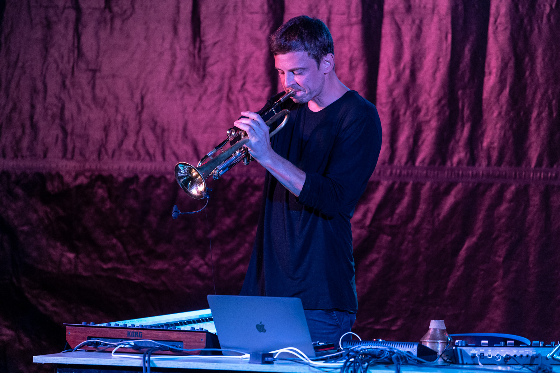 Fotókiállítással és Barabás Lőrinc koncerttel kezdődtek az Aranybulla napok