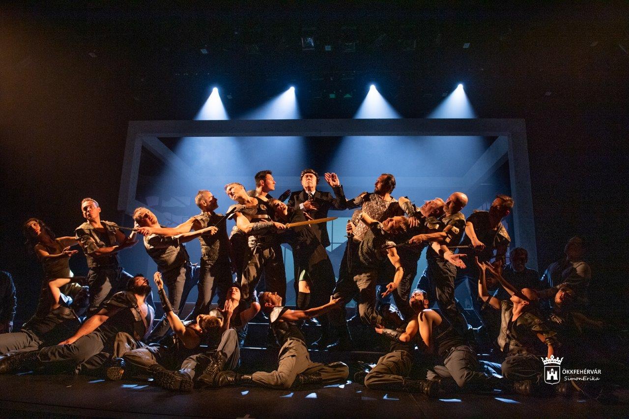 Képeken a Julius Caesar sajtópróbája a Vörösmarty Színházban