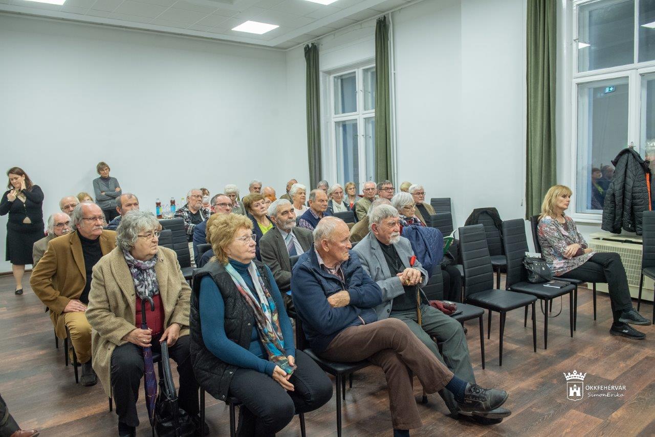 Határon túli magyar irodalom napjai Székesfehérváron