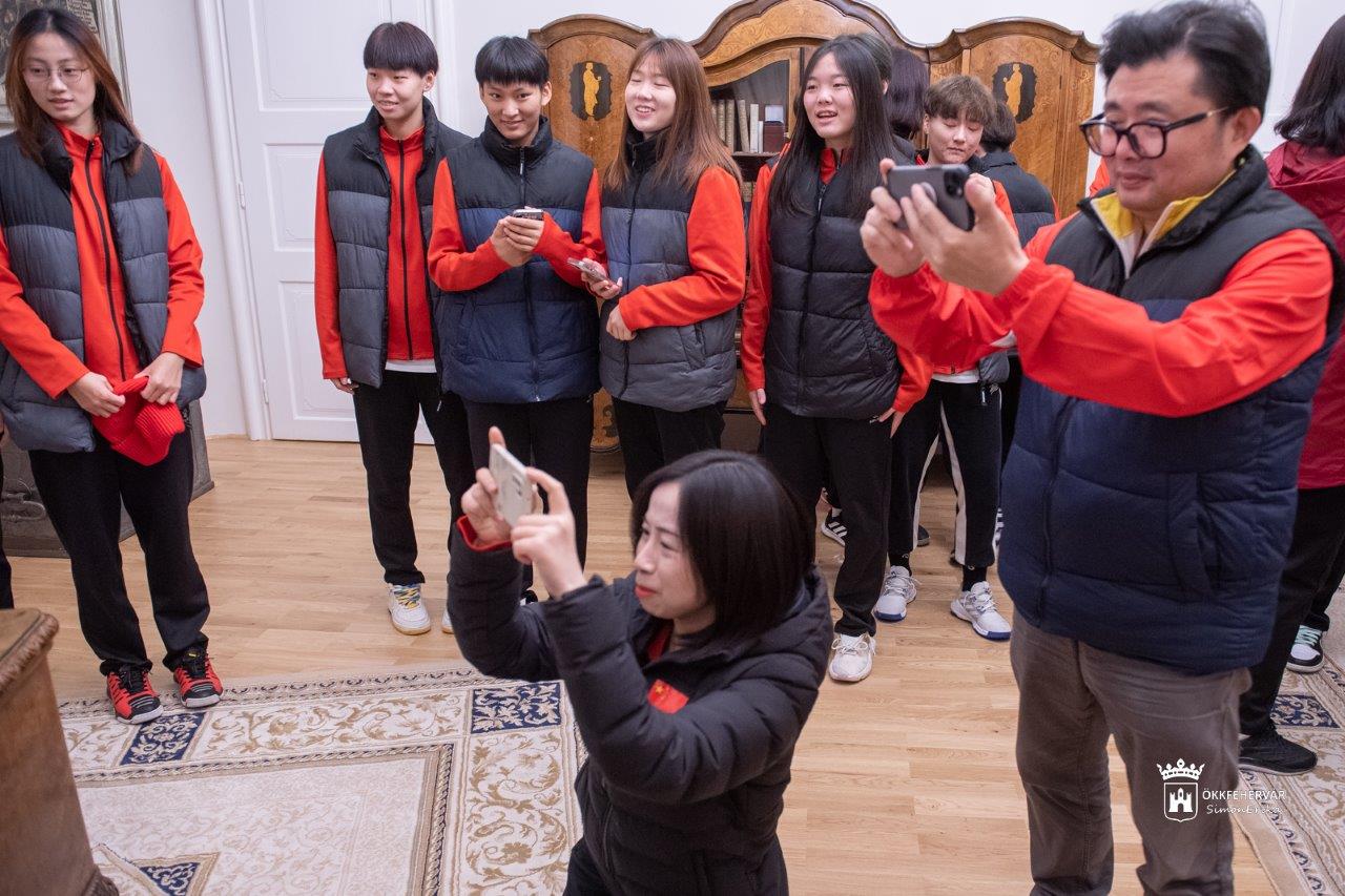 Bajnokságra készülő kínai kézilabdázók Székesfehérváron