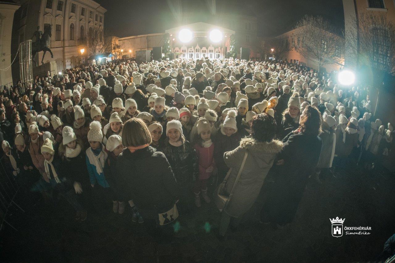 Advent első vasárnapja Fehérvár Belvárosában