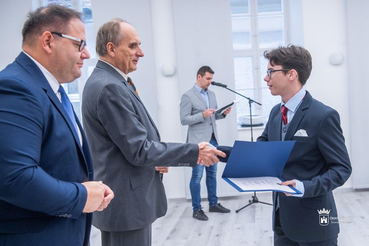 Alba Regia Tanulmányi Ösztöndíjak átadása 2022