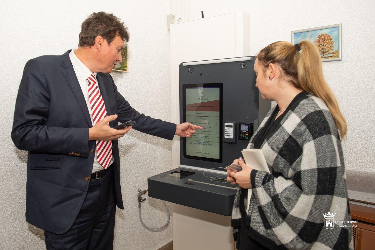 MIA Pont nyílt a Gárdonyi Művházban