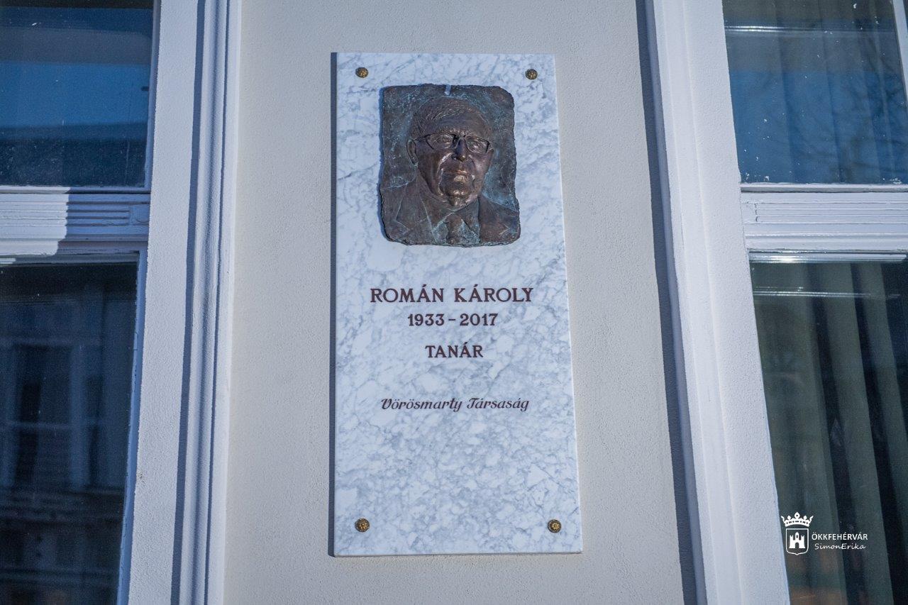 Felavatták Román Károly emléktábláját a Kossuth utcában