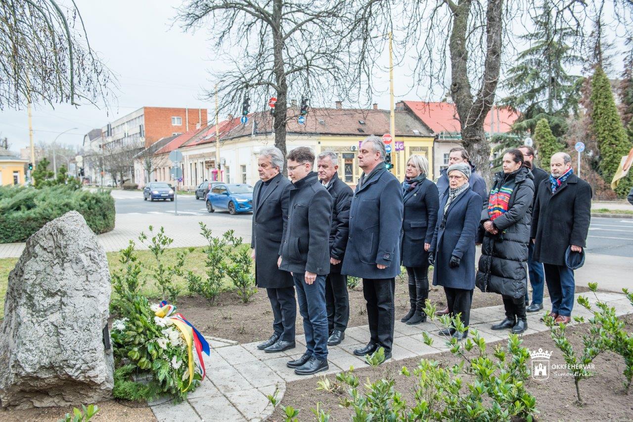 Megemlékezés a kommunista diktatúrák áldozatainak emléknapján