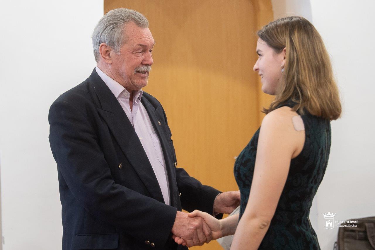 Csillagok között Berger Hanna Sárával és Farkas Bertalannal