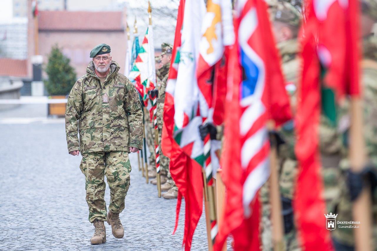 Az Iraki kontingens visszafogadó ünnepsége Fehérváron a Városház téren