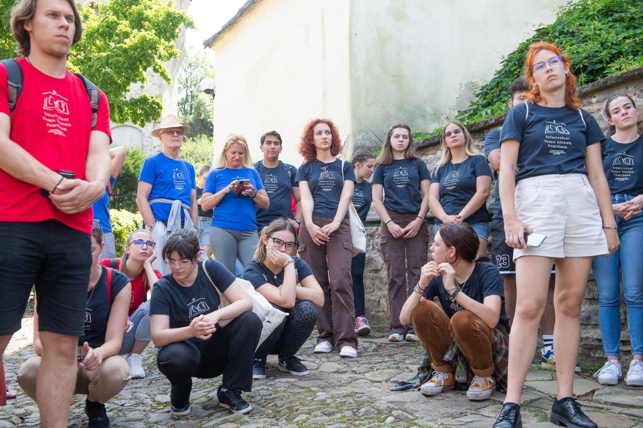 Petőfire emlékeztek a Varga Sándor Verstábor diákjai