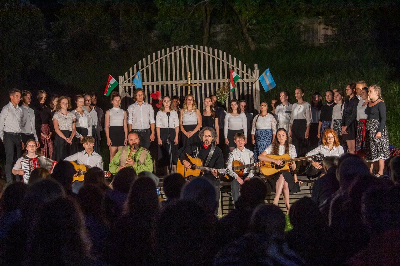 Zárógálával ért véget Csíkcsomortánban az idei Verstábor