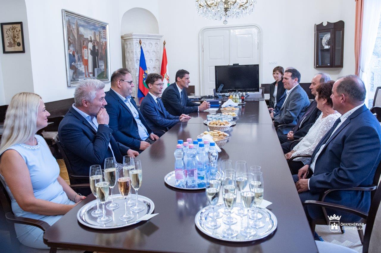 50 év után vonul nyugdíjba az IKARUS-tól Moór Gyula