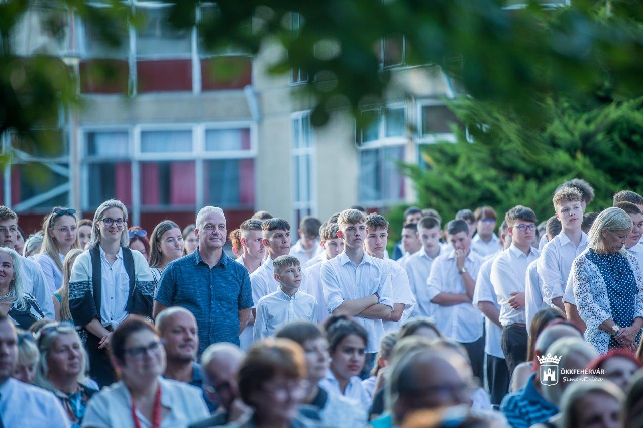 Nézze meg képeken a Városi Tanévnyitót!