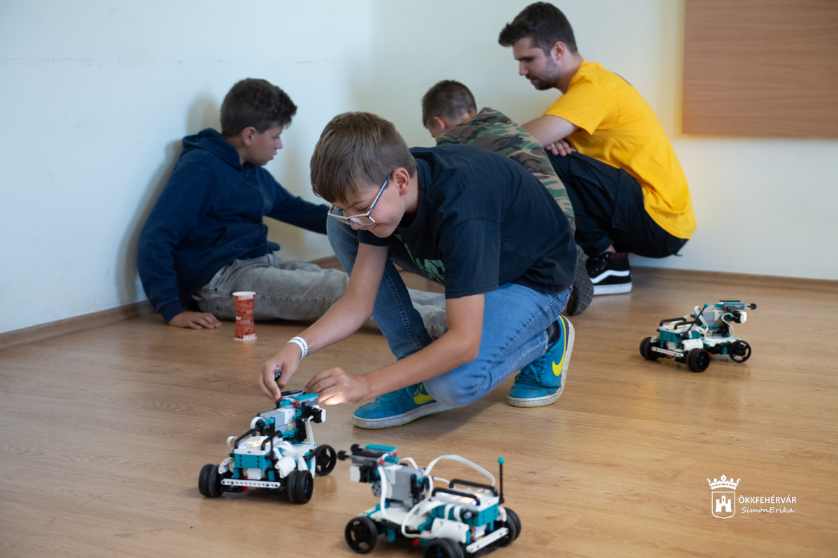 Késő estig tartó kísérletek és aktivitások a Kutatók Éjszakáján