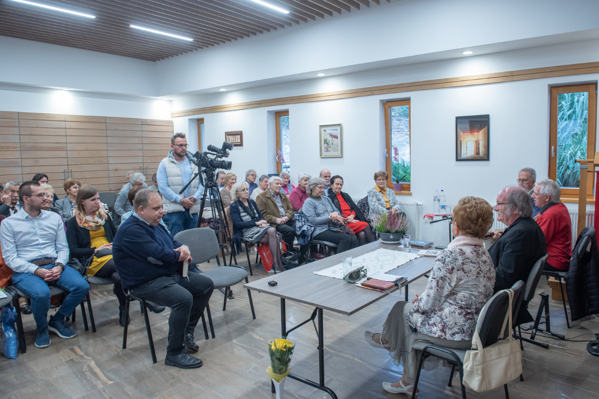 Szabóné Miklós Eszter volt a Budai Úti Civil Esték vendége