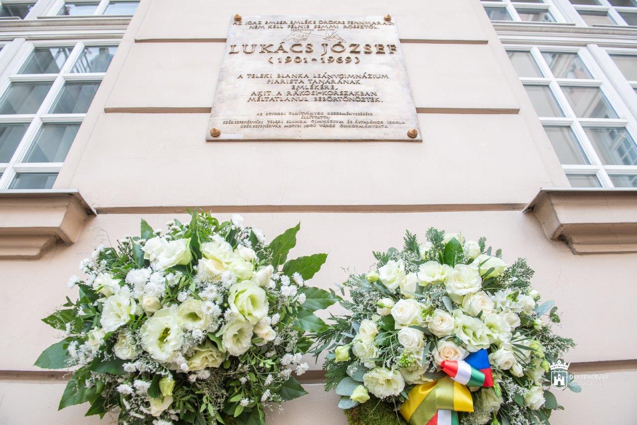 Felavatták Lukács József emléktábláját a Teleki falán