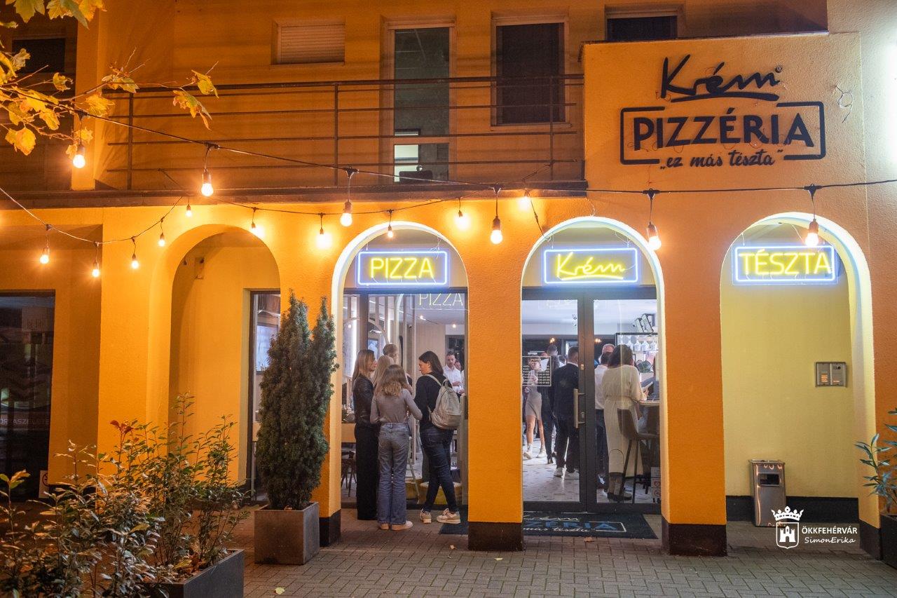 Megnyílt a Krém Pizzéria a Szabadságharcos úton