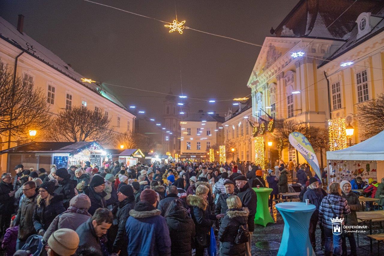 Advent második vasárnapja Fehérvár Belvárosában 2023.