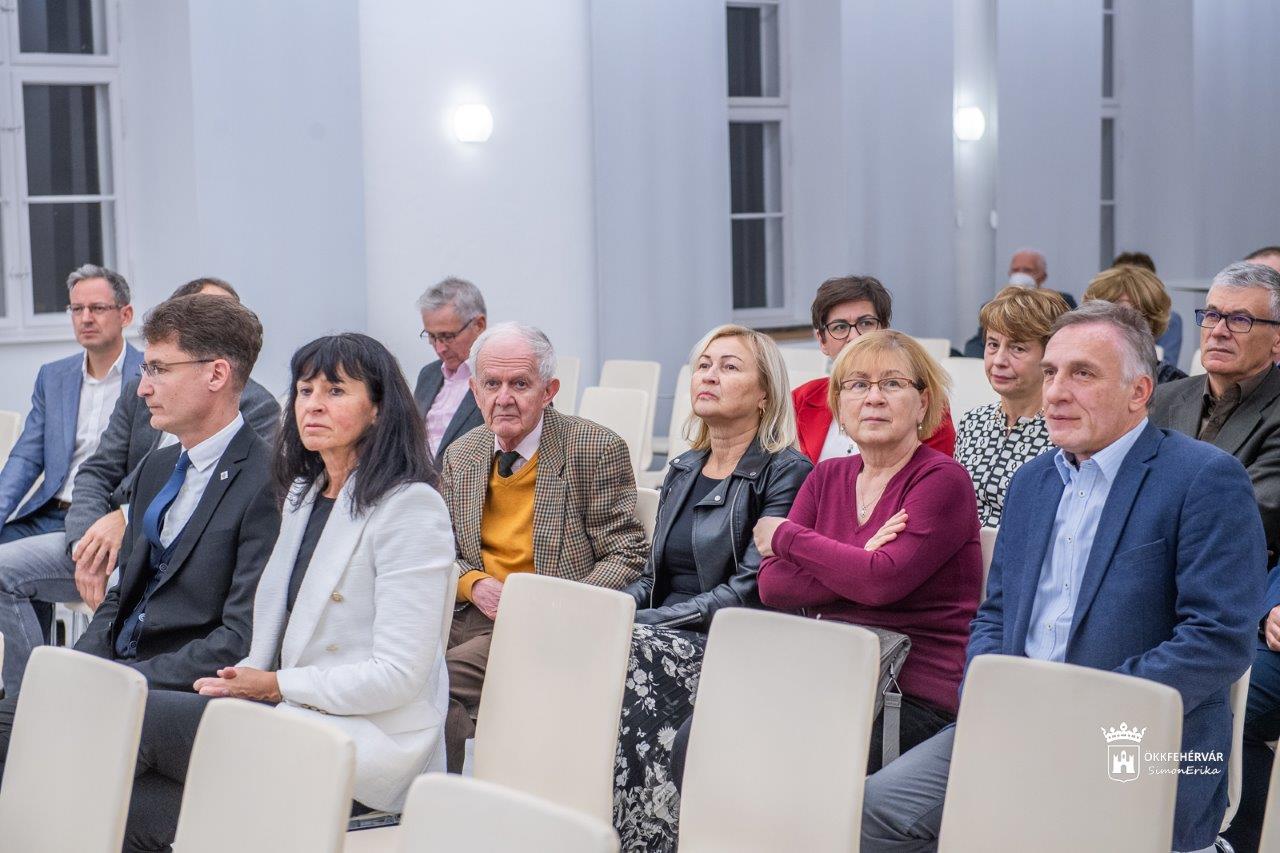 Az alapellátásban dolgozó orvosokat köszöntötték a Hiemer-házban