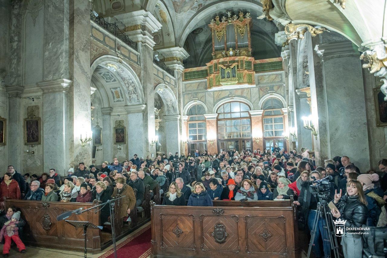 A Kodály Karácsonyi hangversenye a Szent Imre templomban
