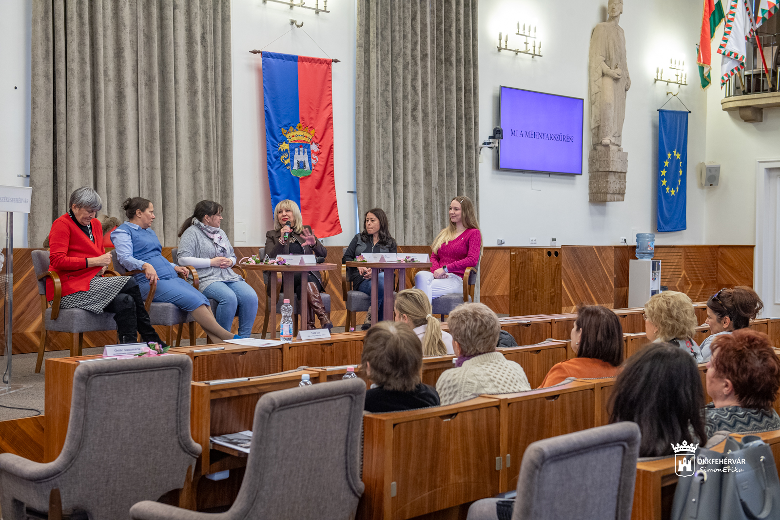 Fórum a méhnyakszűrésről a Városháza Dísztermében