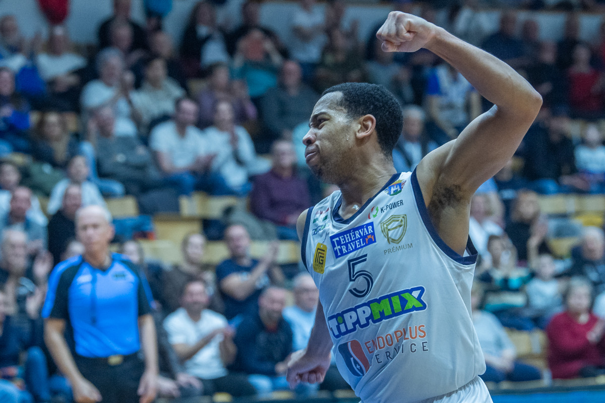 Arconic-Alba Fehérvár - NKA Pécs 101- 90