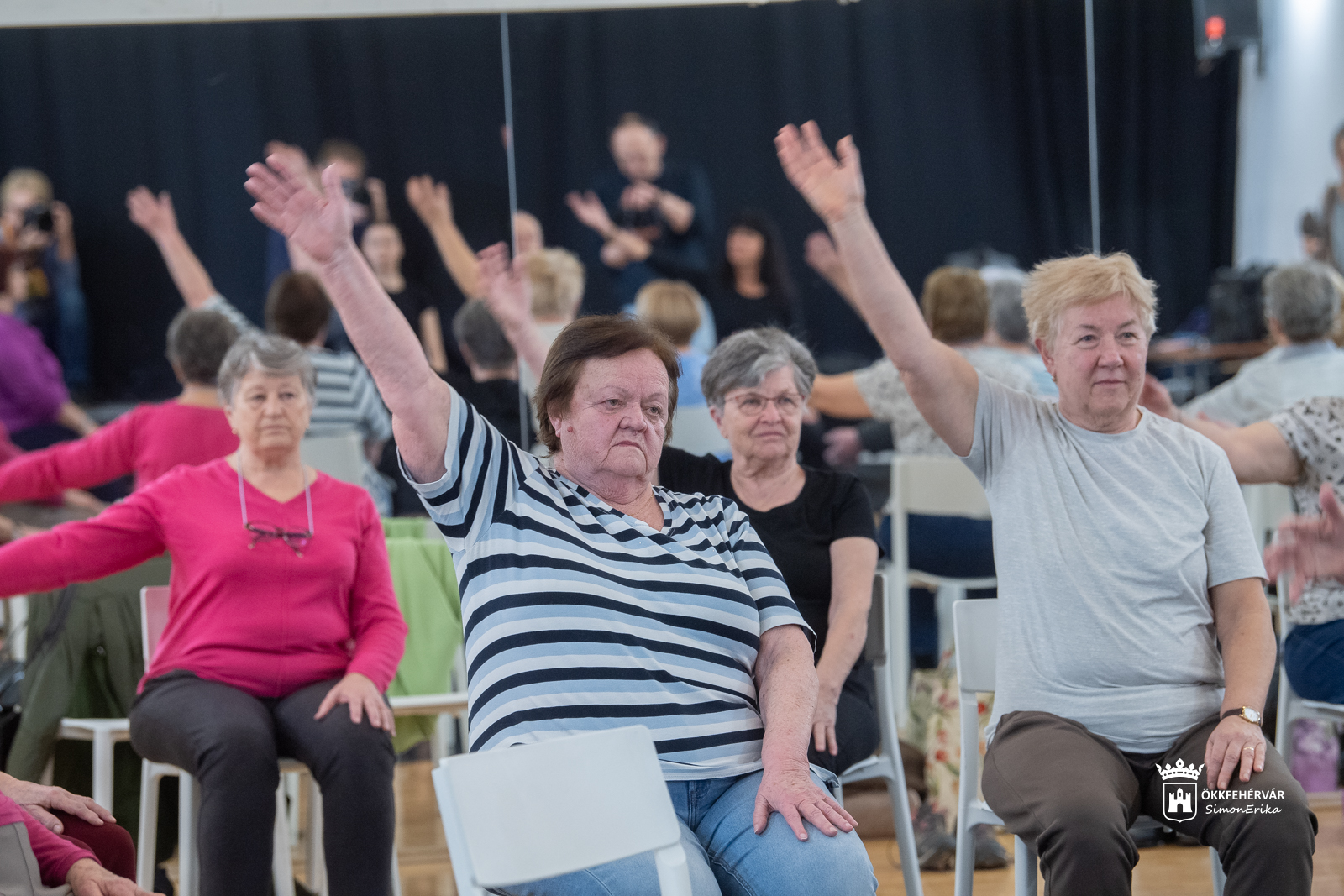 Egészségőrző mozdulatsorok az Öreghegyi Közösségi Házban