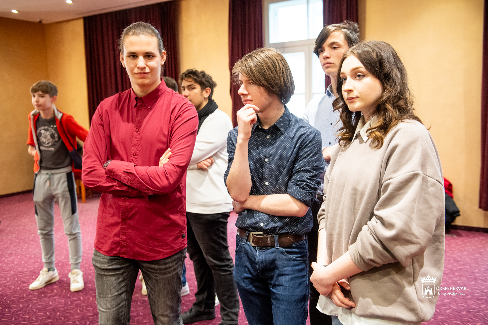 Mentorsorsolás a színházban a XIV. Fehérvári Versünnepre