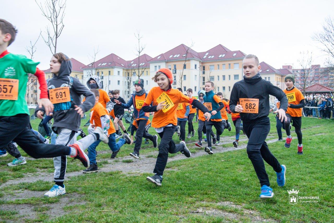A mezei futás diákolimpia döntőjét rendezték meg