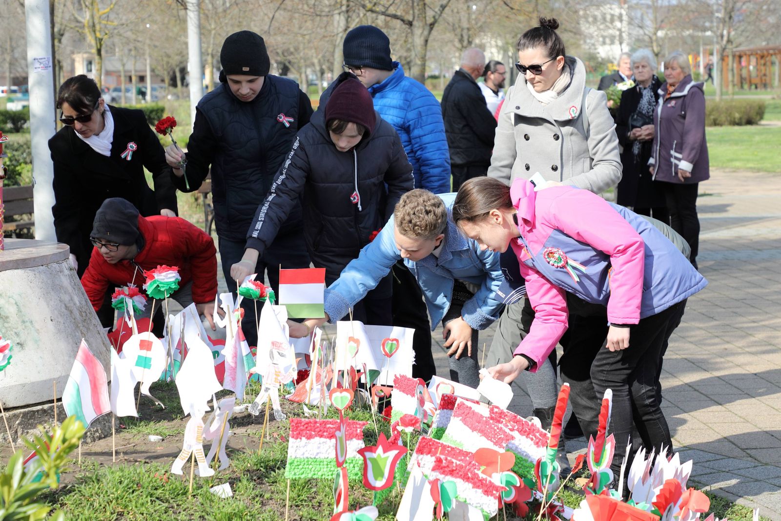 Koszorúzások a 48-as forradalom hőseinek tiszteletére
