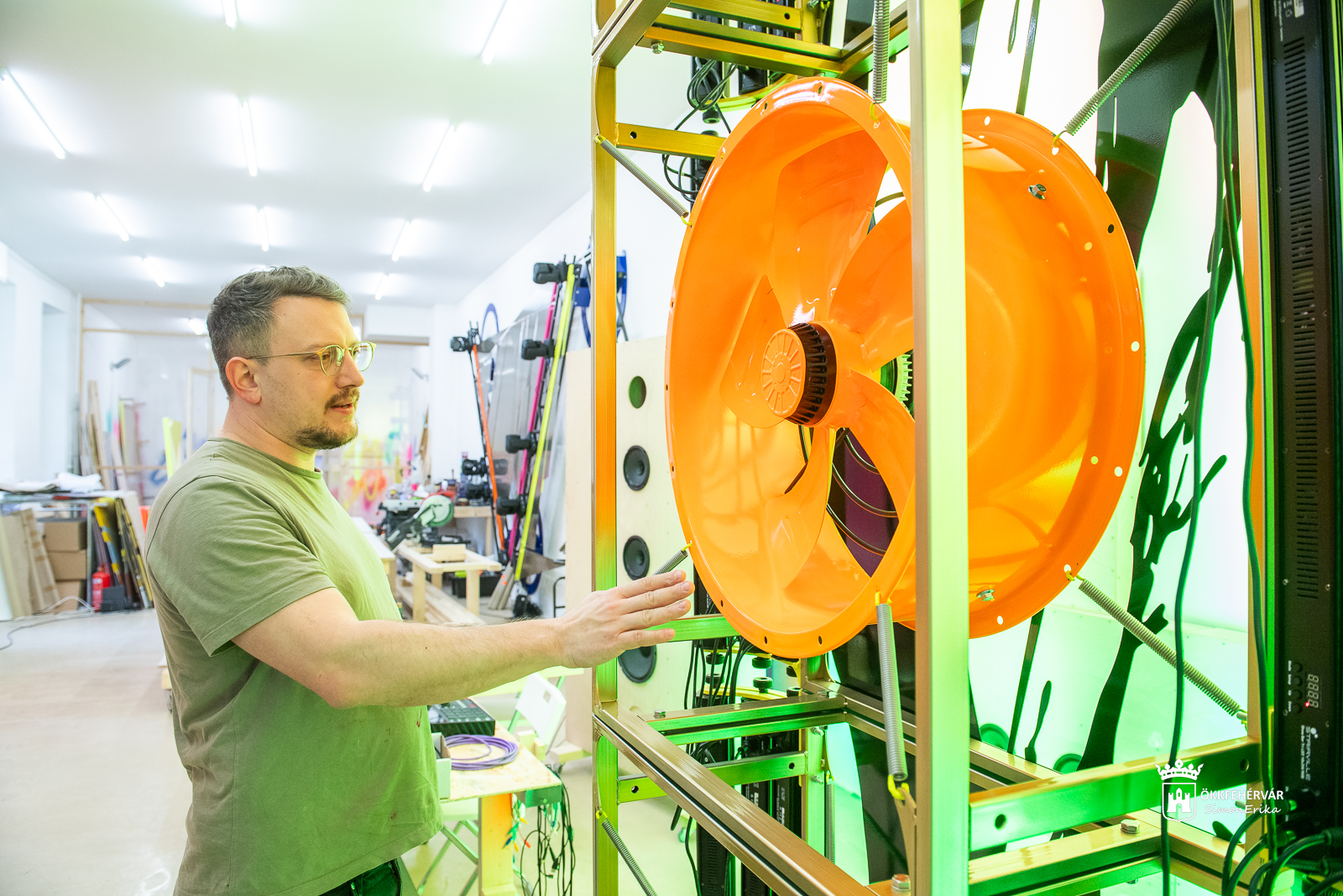 Nemes Márton a 60. Velencei Képzőművészeti Biennále Magyar Pavilonjában