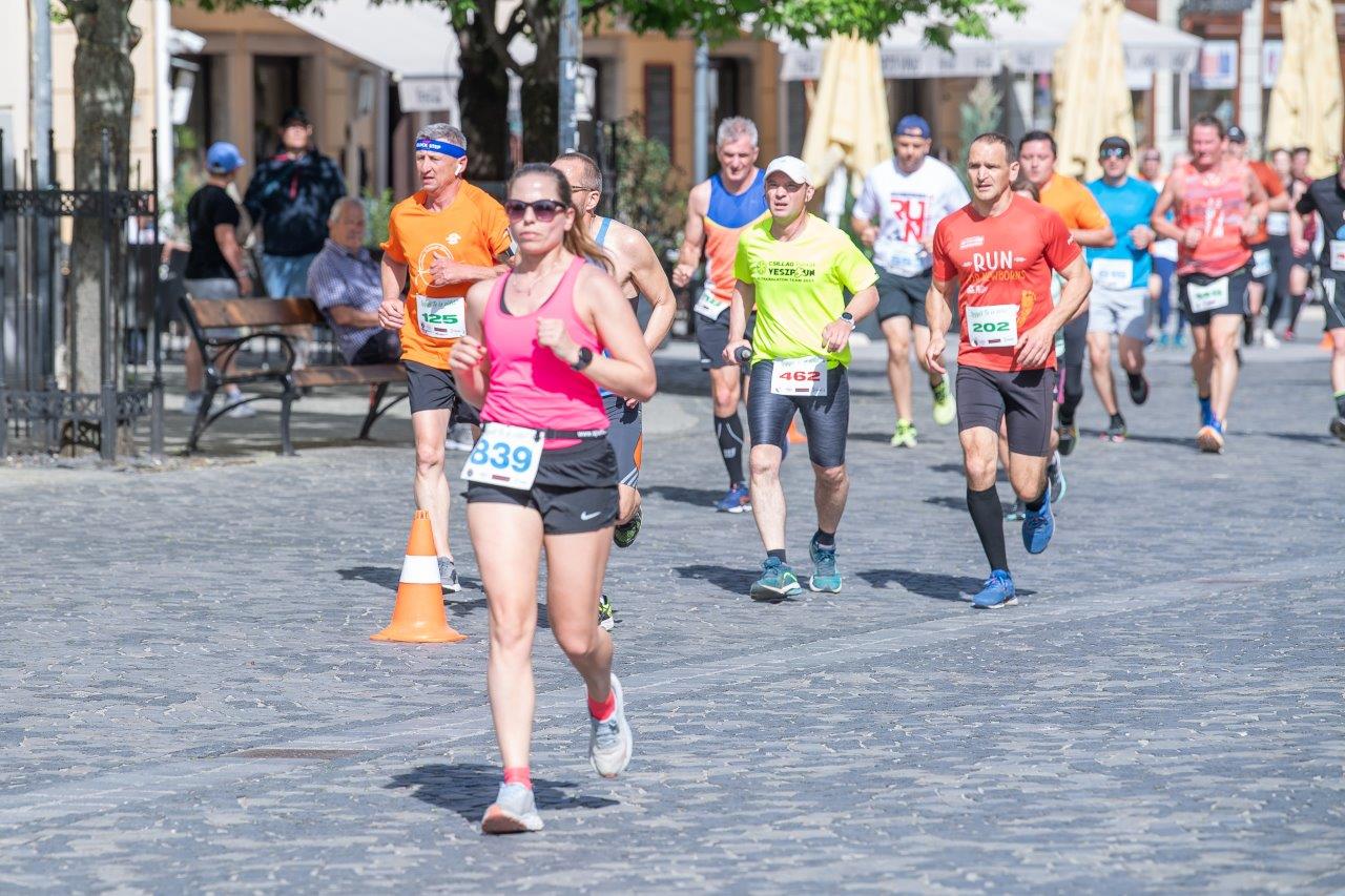 IX. Cerbona Fehérvár Félmaraton a Belvárosban