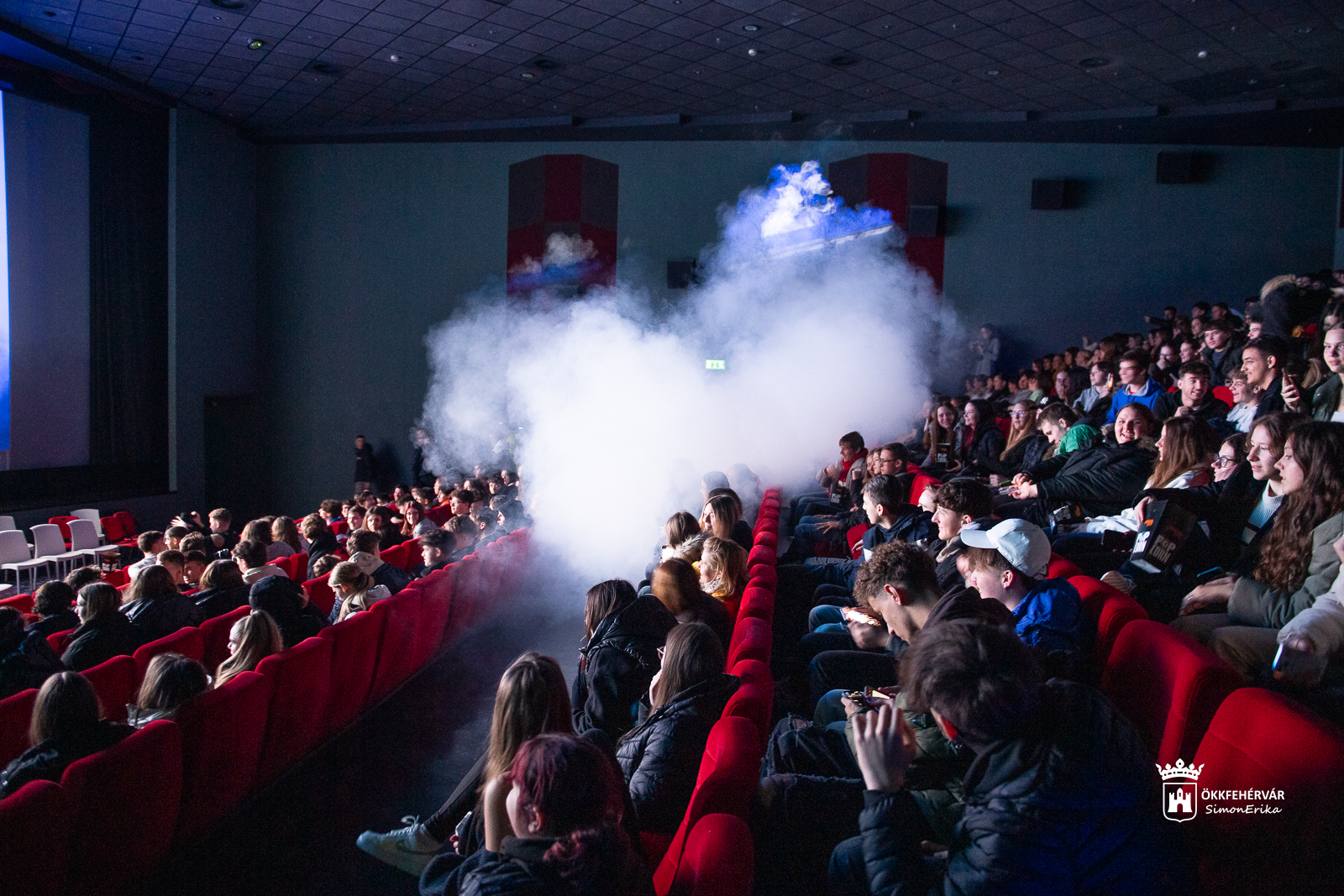 Kiürítési gyakorlat az Alba Plázánál