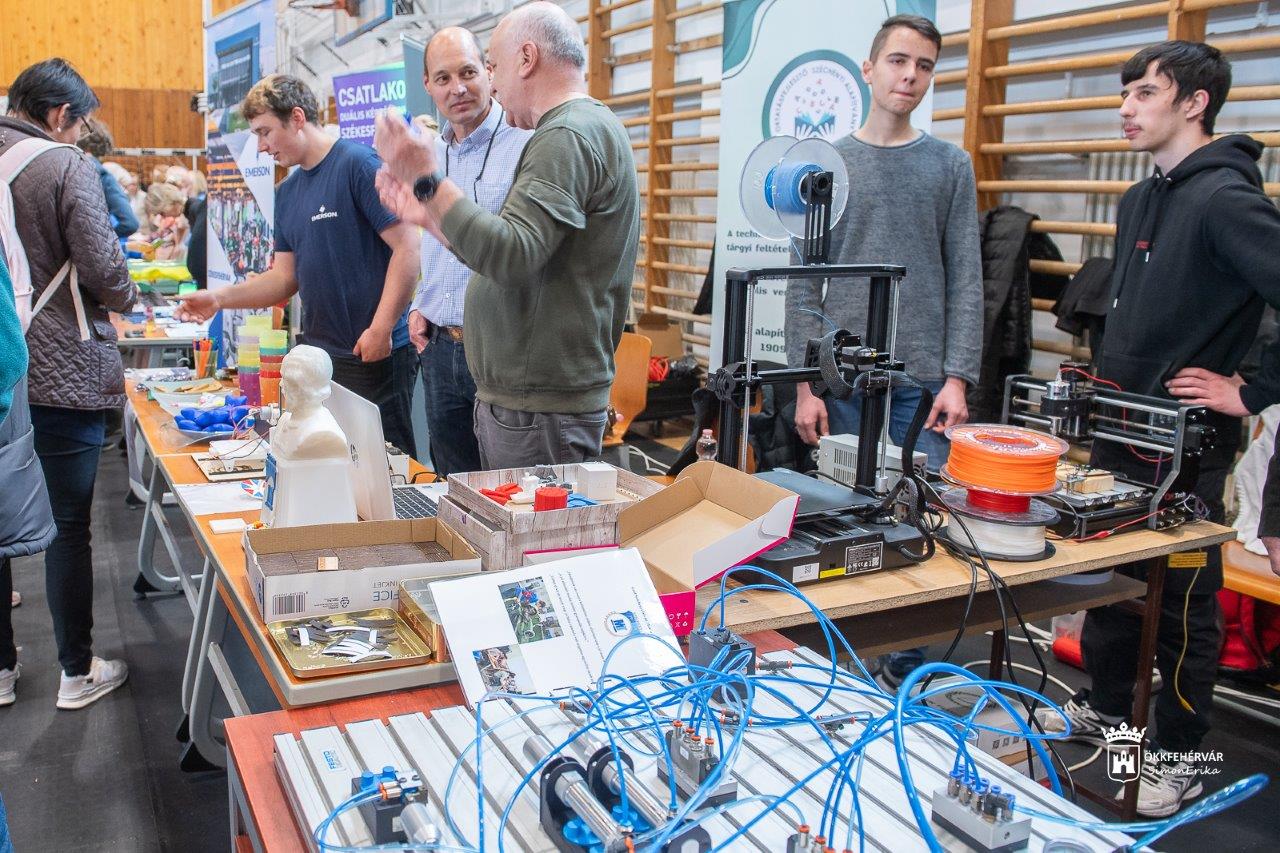 Szakmák utcája - pályaorientációs fesztivál a Széchenyiben