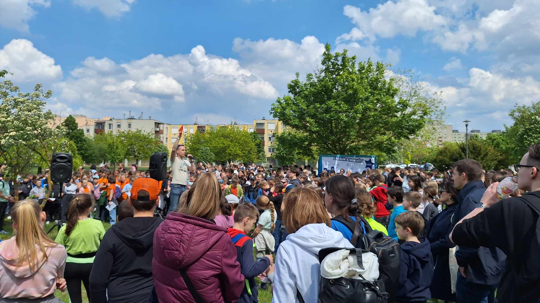 Medve matek verseny a Királyok Parkjában