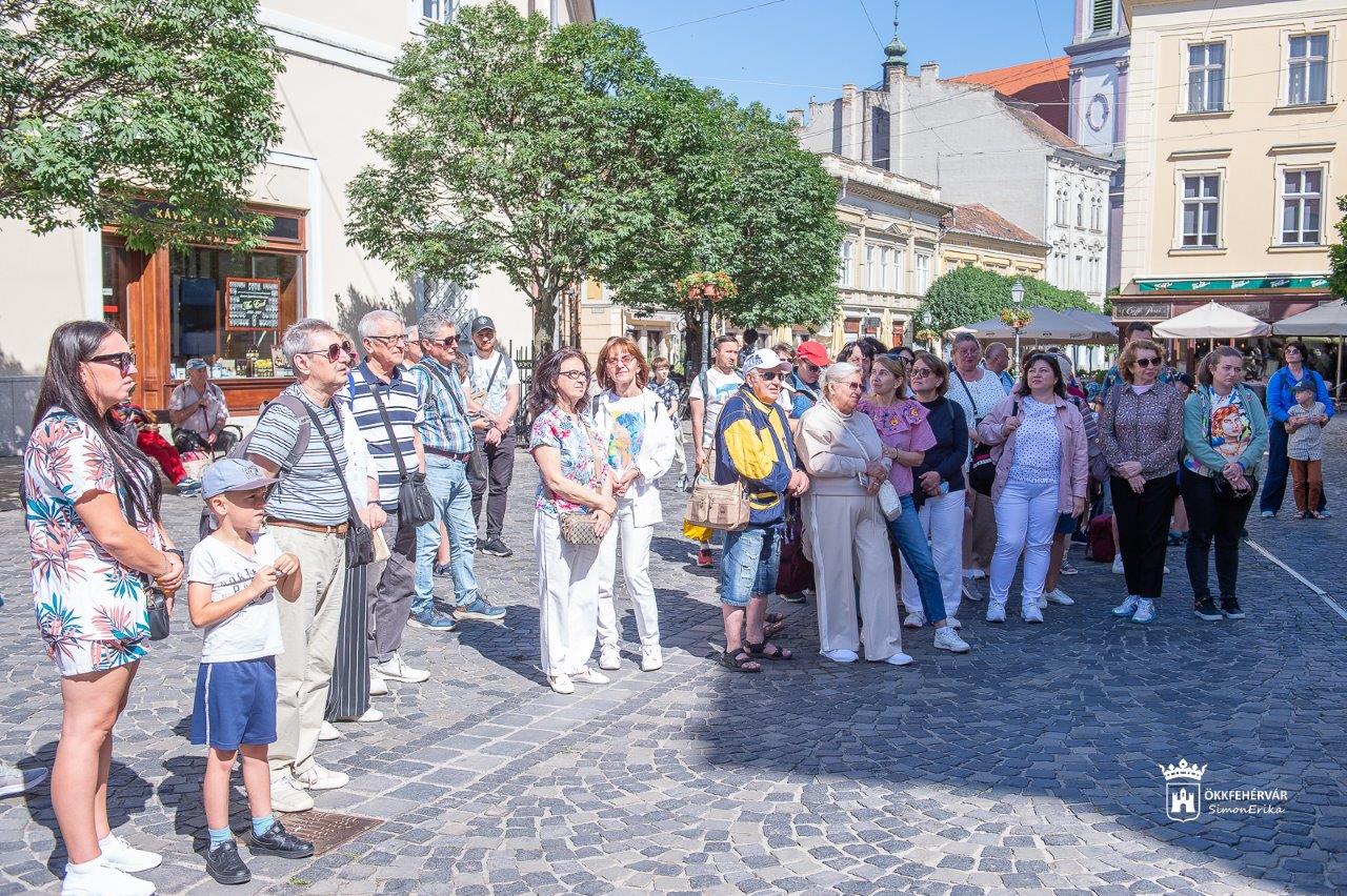 Ukrán menekültek múzeumlátogatása Fehérváron