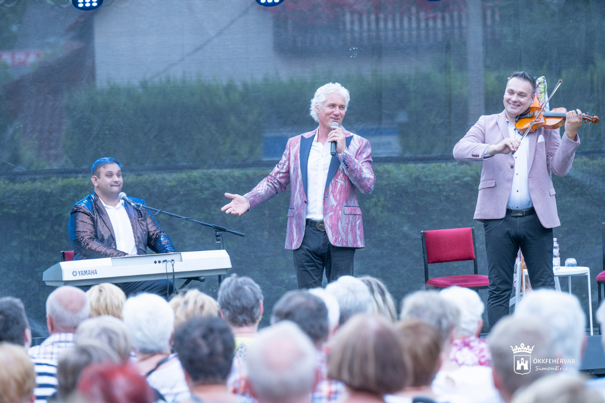 Nyáresti vigadalom, Buch Tiborral és Lőrincz Judittal Fehérváron