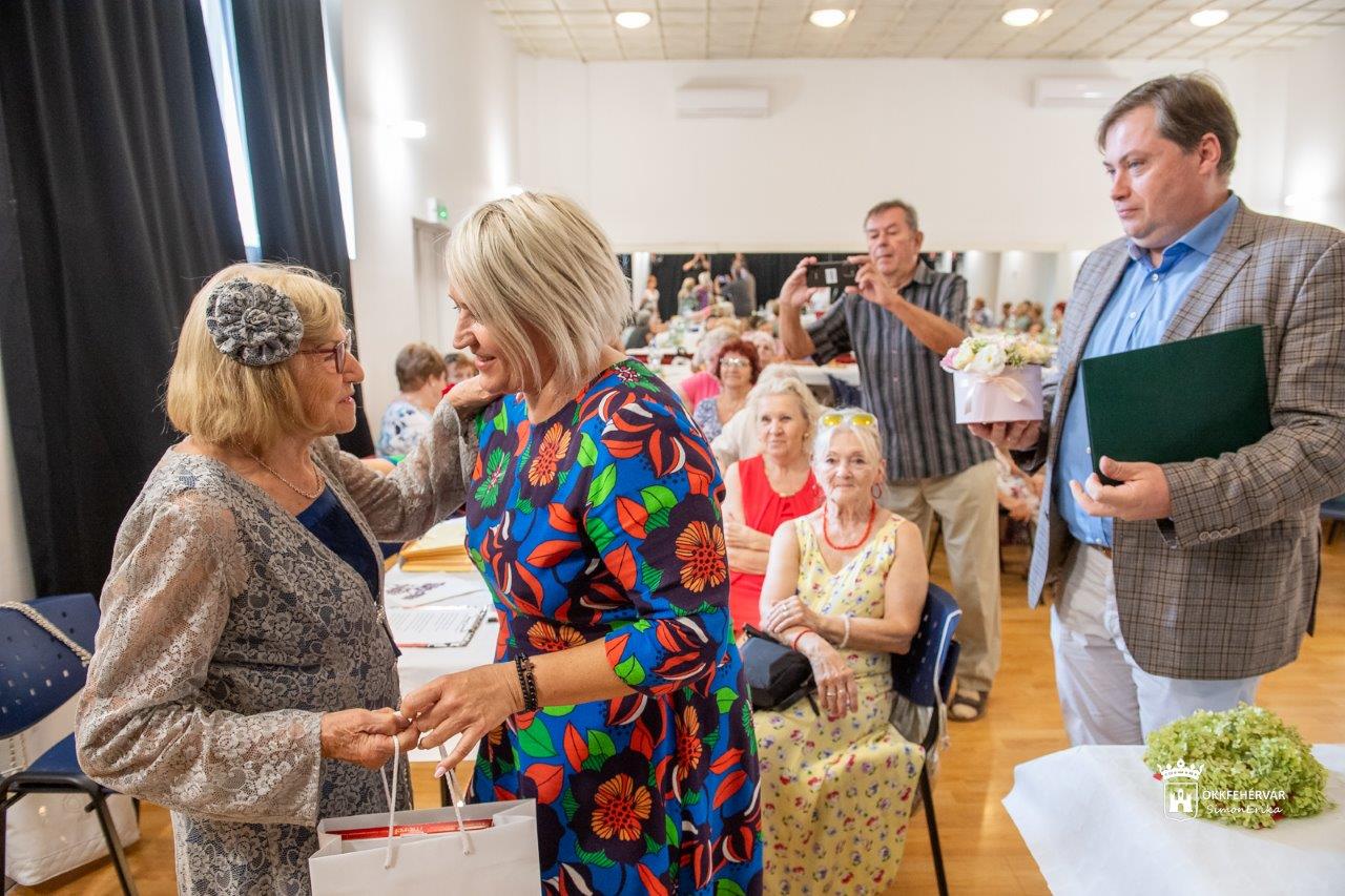 Kissne Lencses Rozalia Juliannát köszöntötték 90. születésnapján