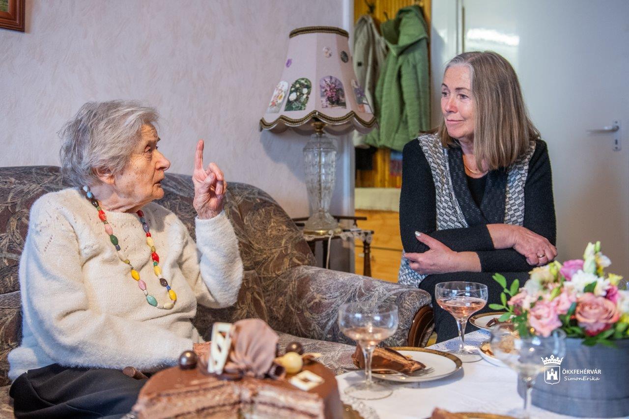 Rédei Kornélnét köszöntötték 90. születésnapján