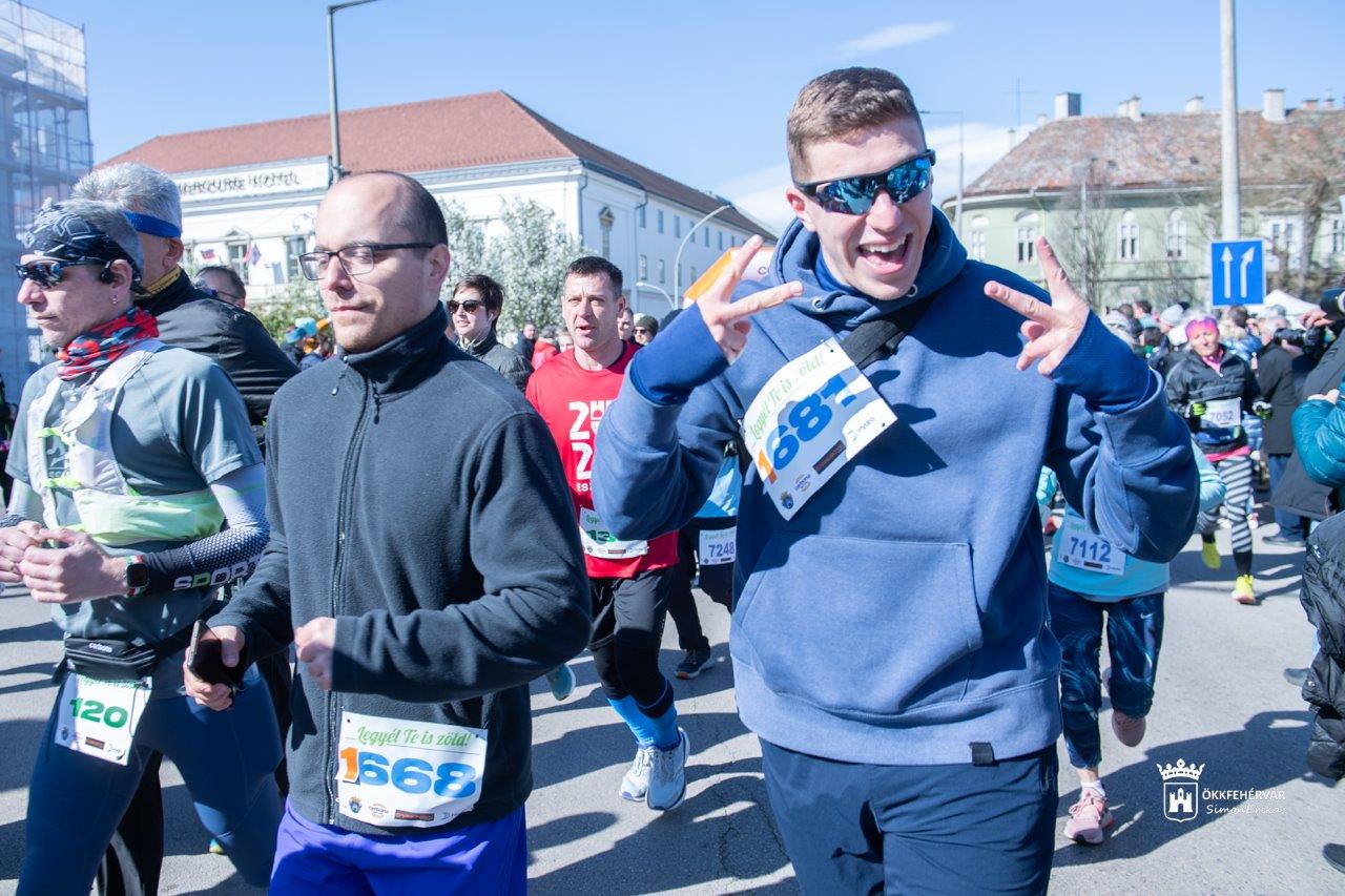 Ezer futó a X. Cerbona Fehérvár Félmaratonon