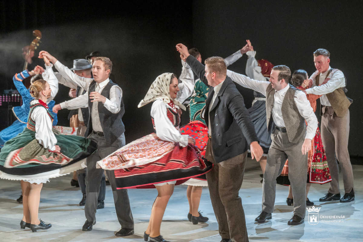 A Tánc Világnapja az Alba Regia Táncegyesülettel