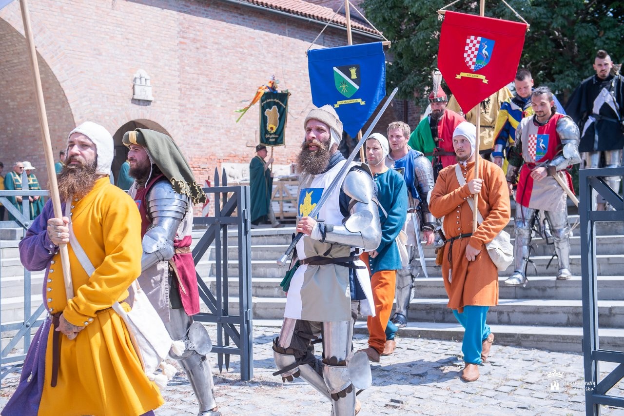 Lovagok Napja - beköltözött a középkor Fehérvár belvárosába