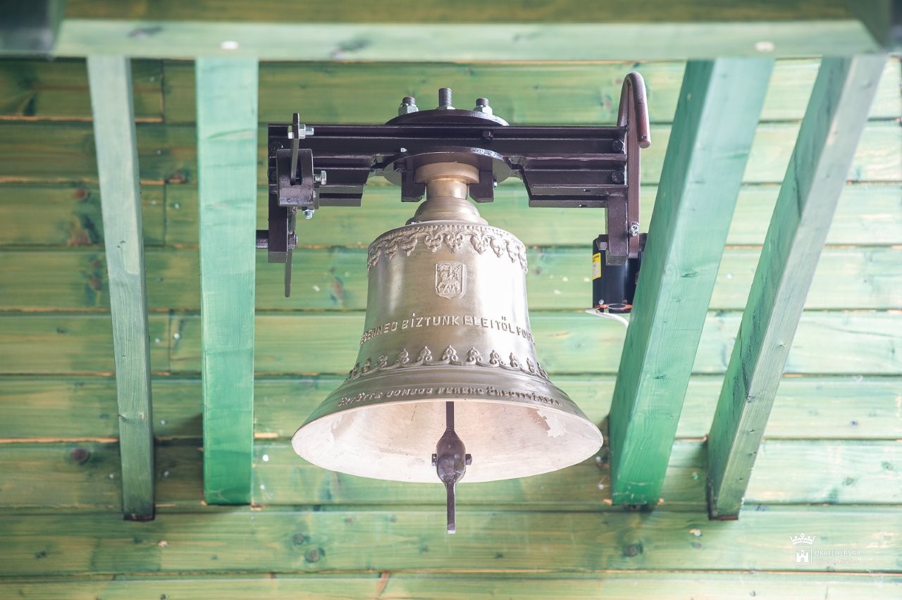 Új harang a Maroshegyi Református Imaházban - hálaadó Istentiszteletet tartottak