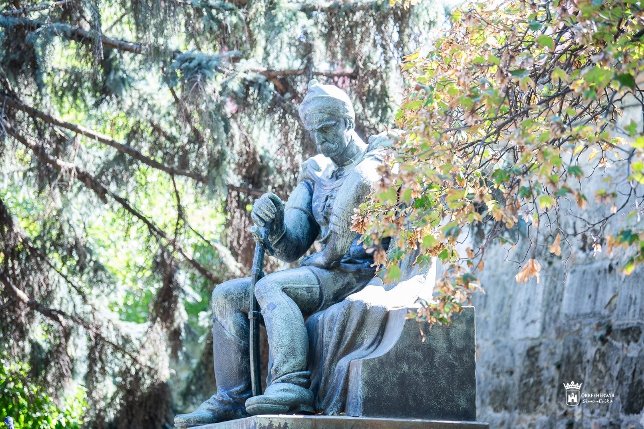 Wathay Ferenc szobránál tisztelegtek a Prohászka ligetben 2025.