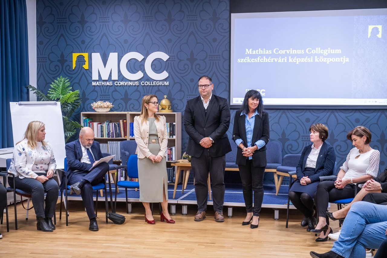 Mentorhálózat-program indult az MCC Székesfehérvári Központjában