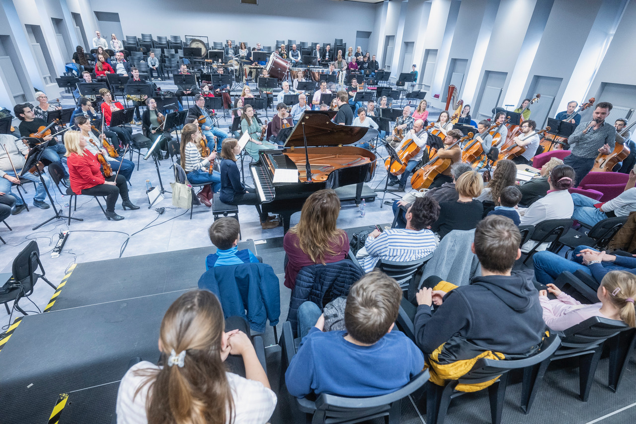 A szimfonikusok nyilvános főpróbája a nagyzenekari sorozat előtt