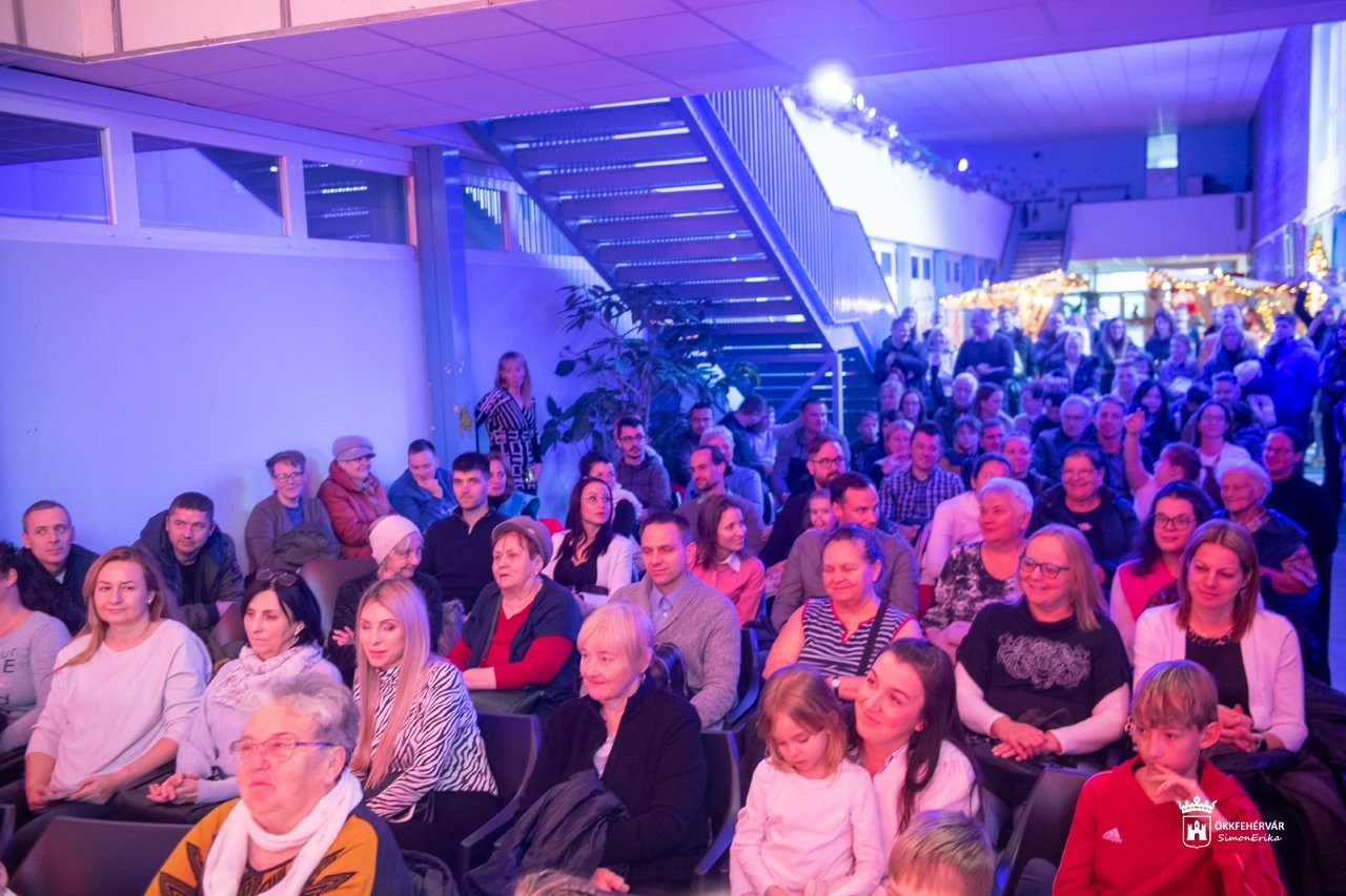 Közös ünnepvárás - képeken a Vízivárosi Advent