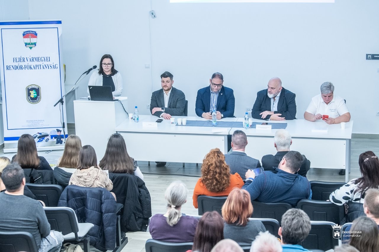 Szertelen Ifjúság - képeken a drogprevenciós program zárókonferenciája