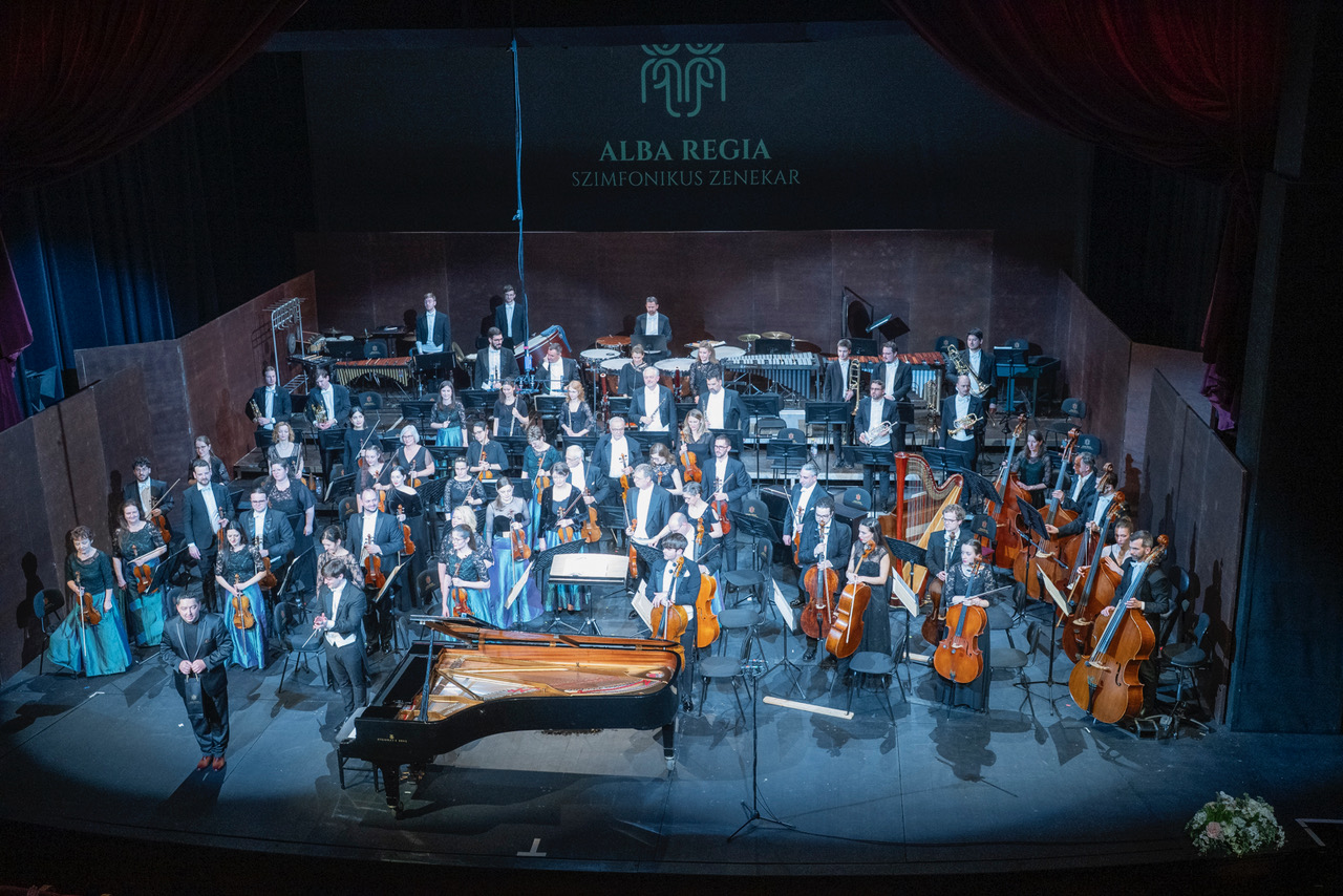 Kurtág és Sosztakovics - képeken a szimfonikusok koncertje