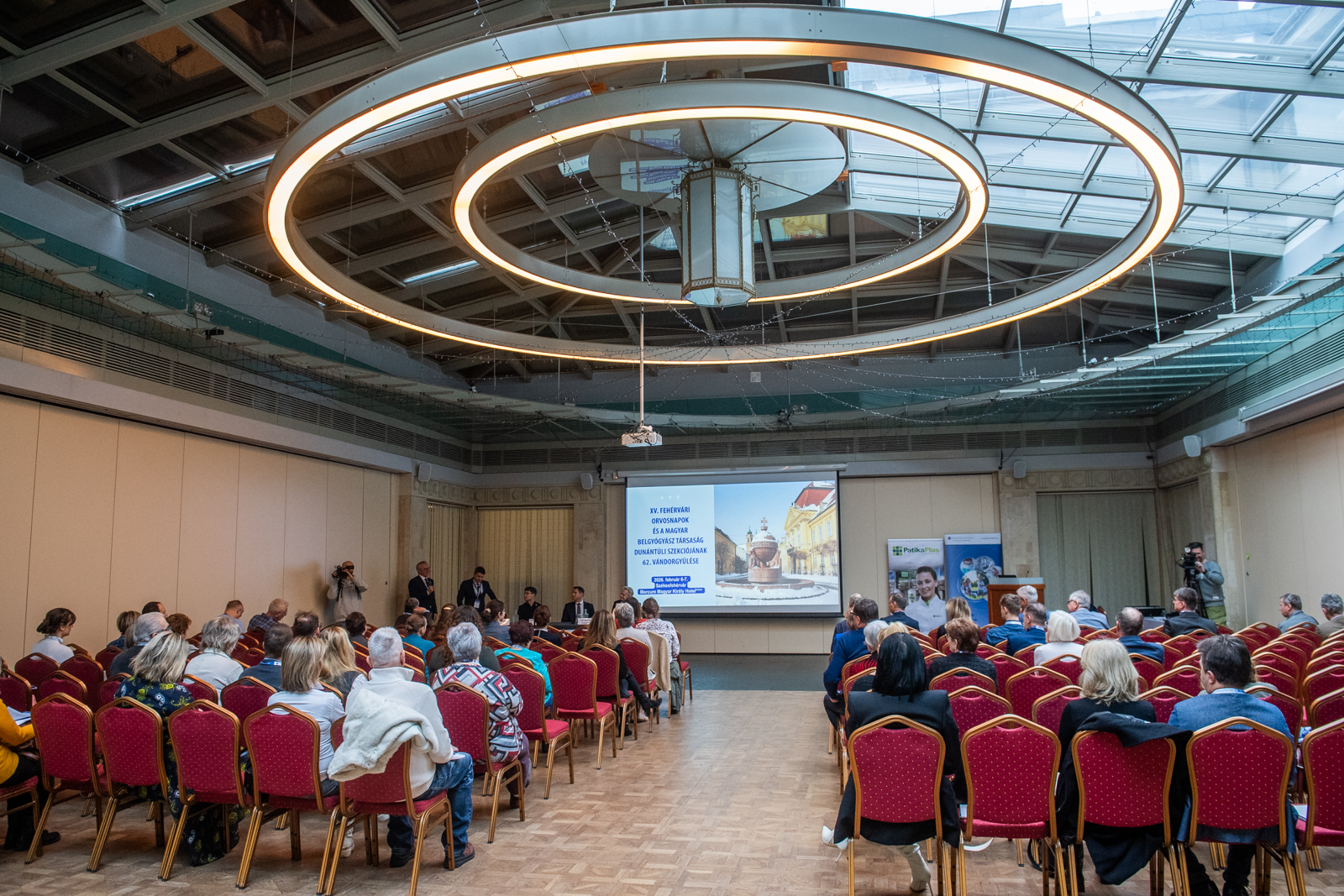 Elrajtolt a 15. Fehérvári Orvosnapok!